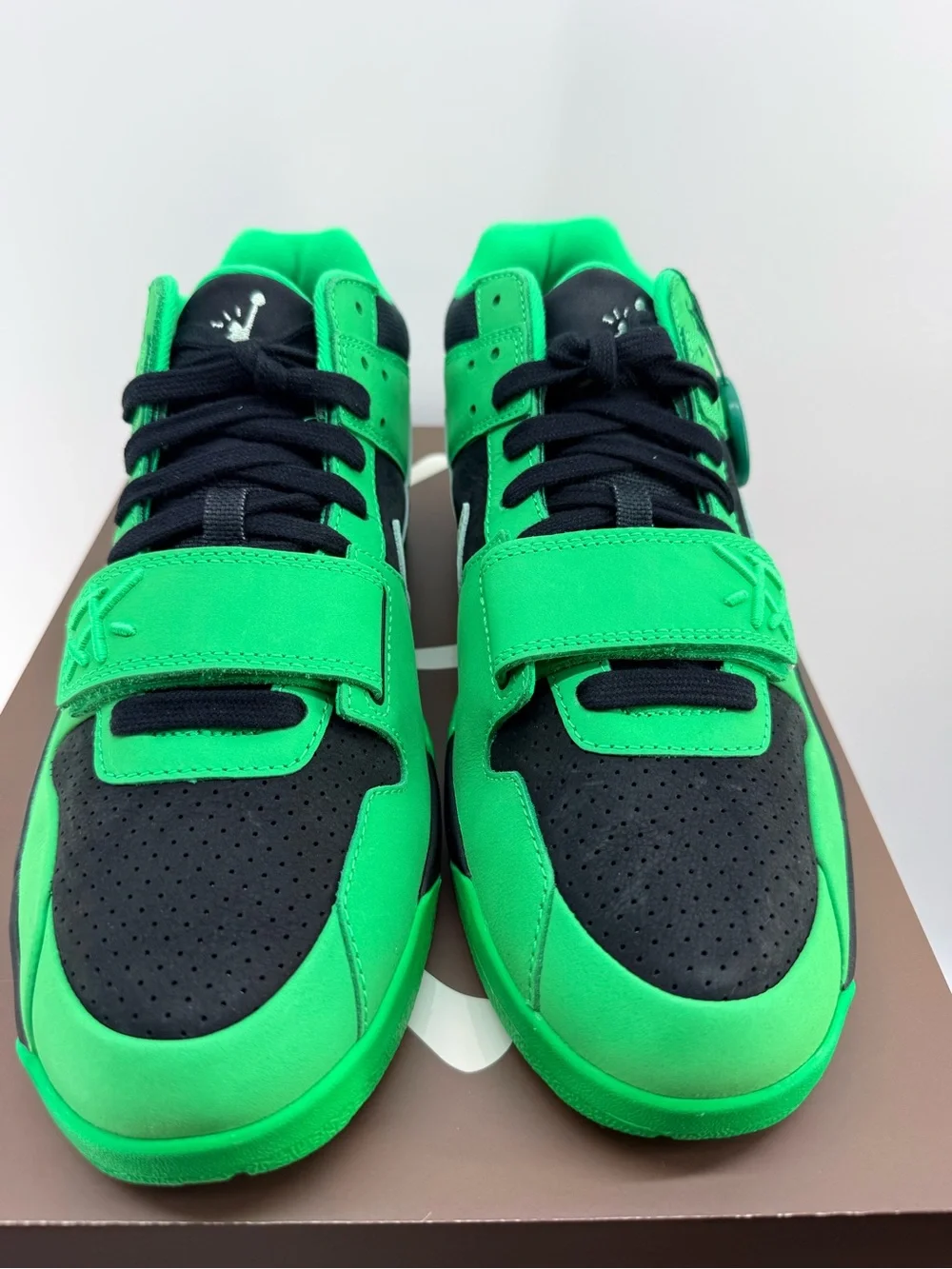 Jordan CJ1 T-Rexx Travis Scott size 11M